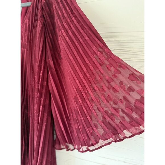 Anthropologie | XS | Toulon Pleated Kimono Sleeve Dress – Burgundy - Picture 5 of 7